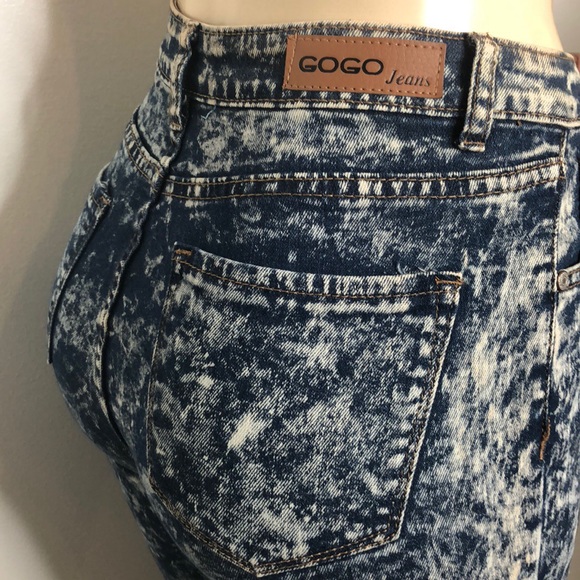 Stonewashed Jeans - Picture 3 of 8